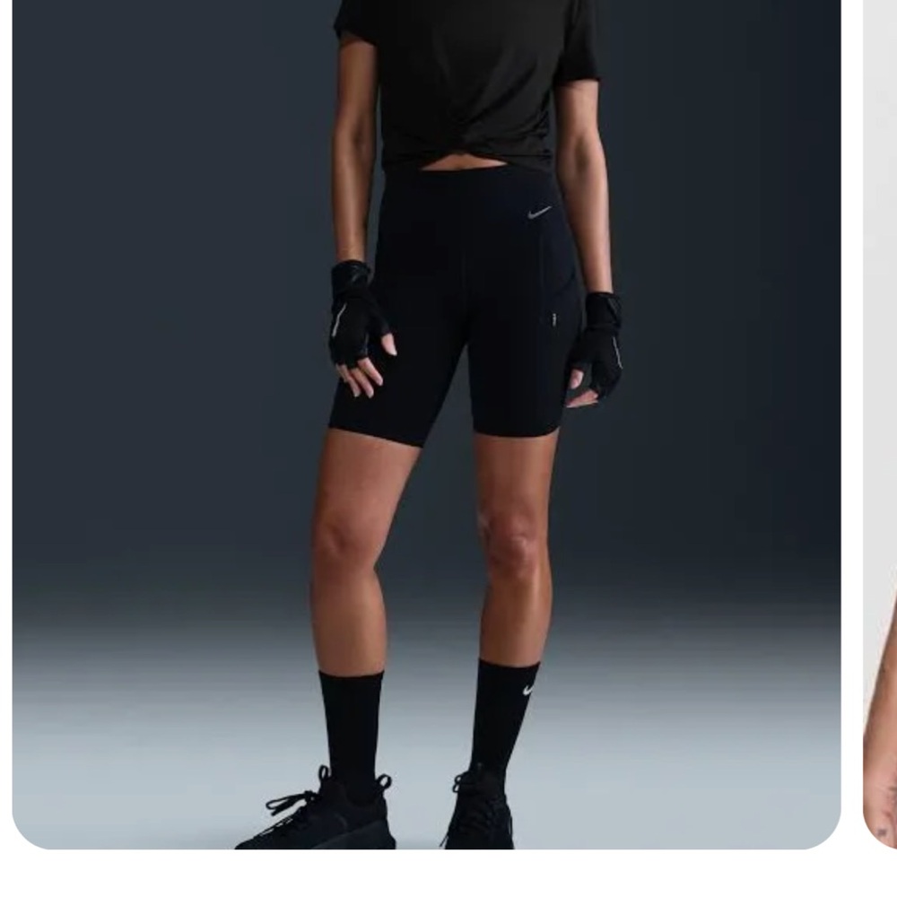 Nike One Classic Dri-Fit Top. Small - Picture 4 of 7